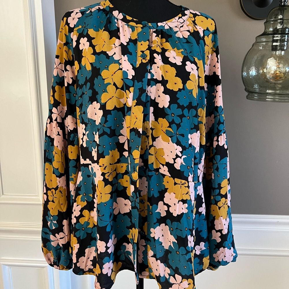 NWT Cabi #4158 Favorite Every Day Floral Long Sleeve Blouse Size Large